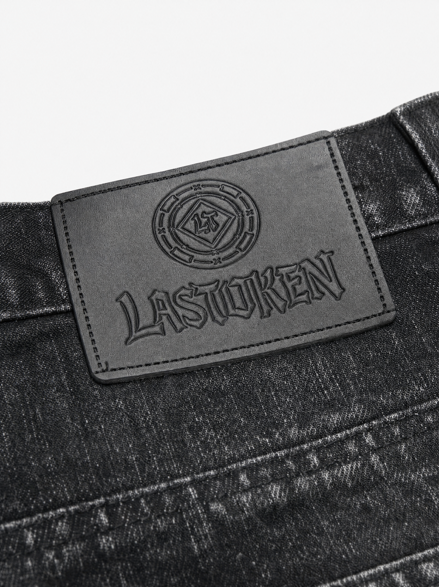 ONE EMBROIDERED BAGGY